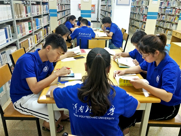 2019年7月16日太阳集团tyc138图书馆 团队合作效率高 李童童摄 (2)_副本.jpg